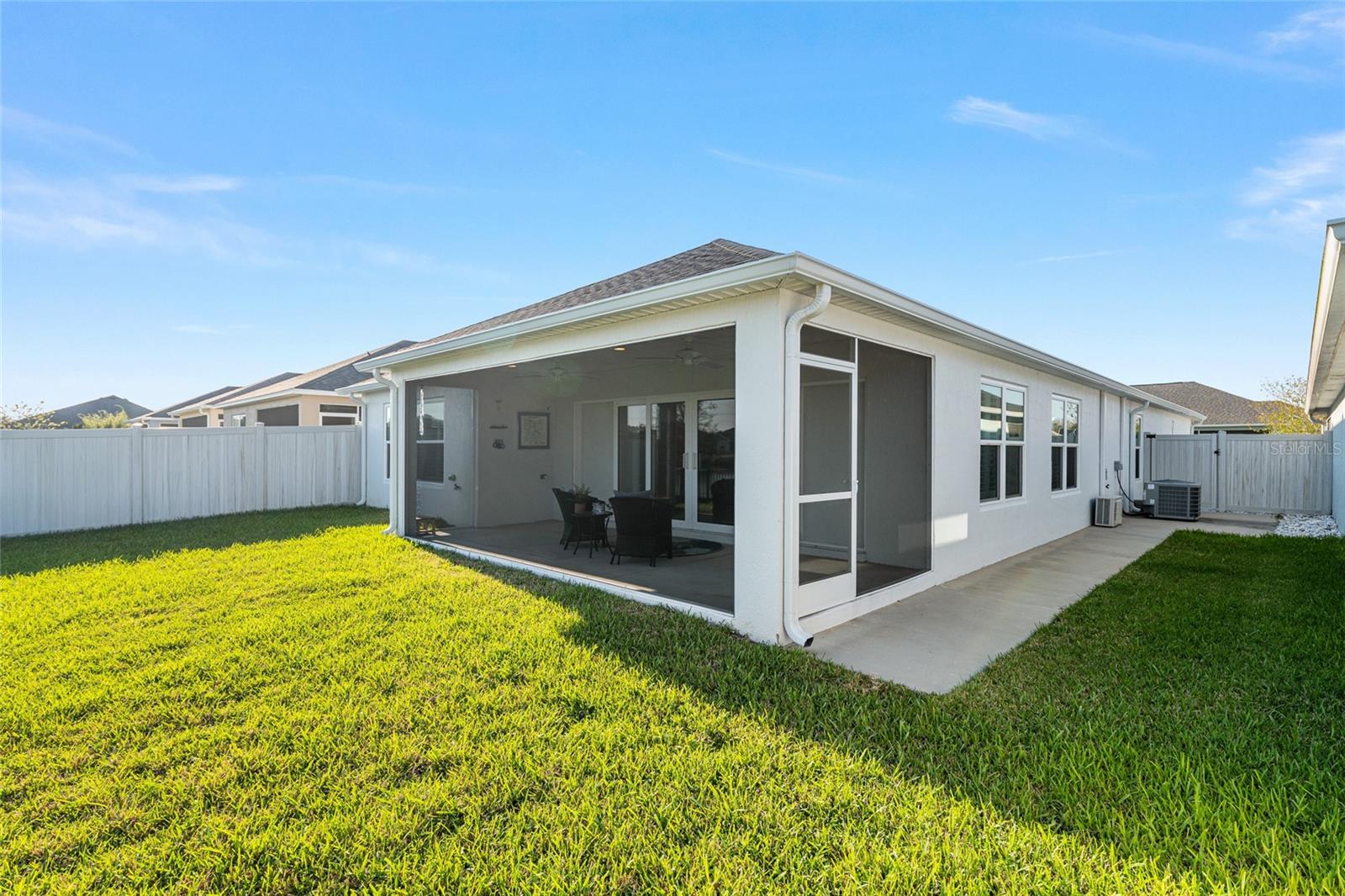 Image 55 of 64 For 2004 Booth Place