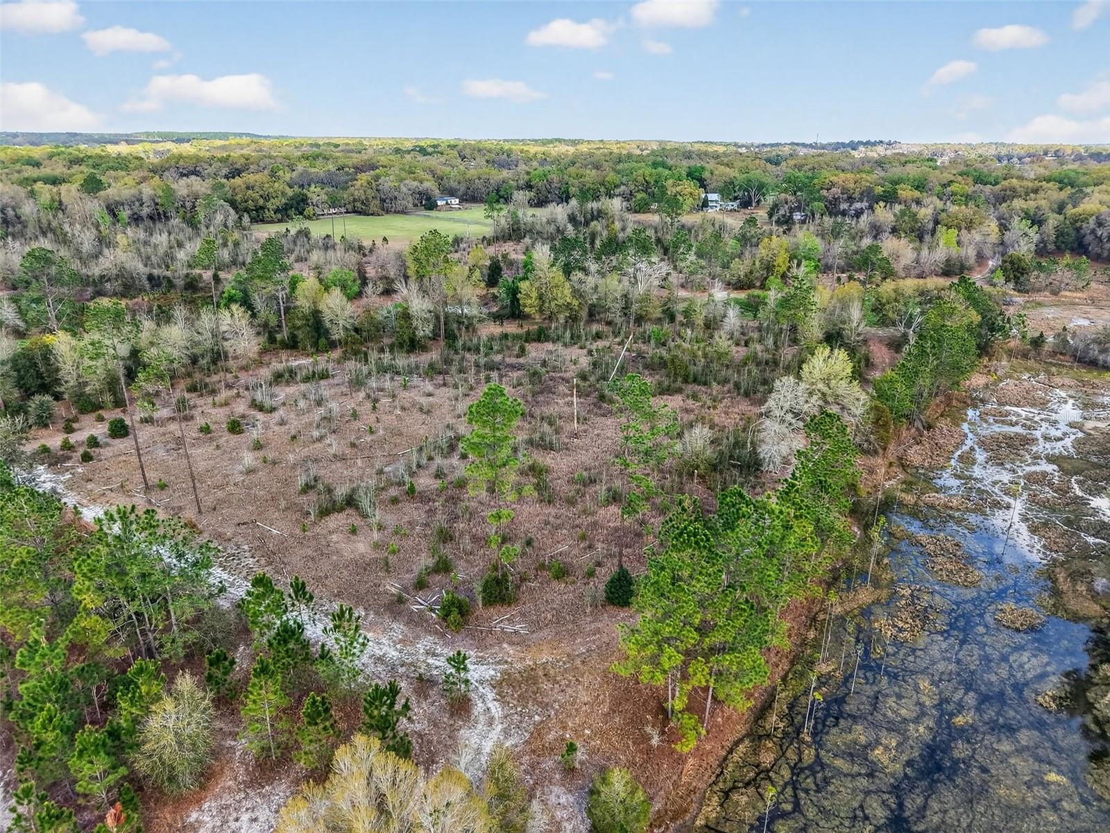 Image 19 of 20 For Island Pond Lane