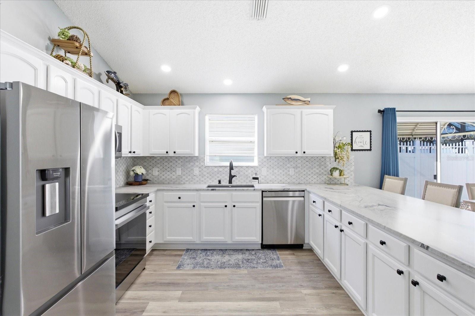 Image 4 of 25 For 1178 Mcbee Avenue