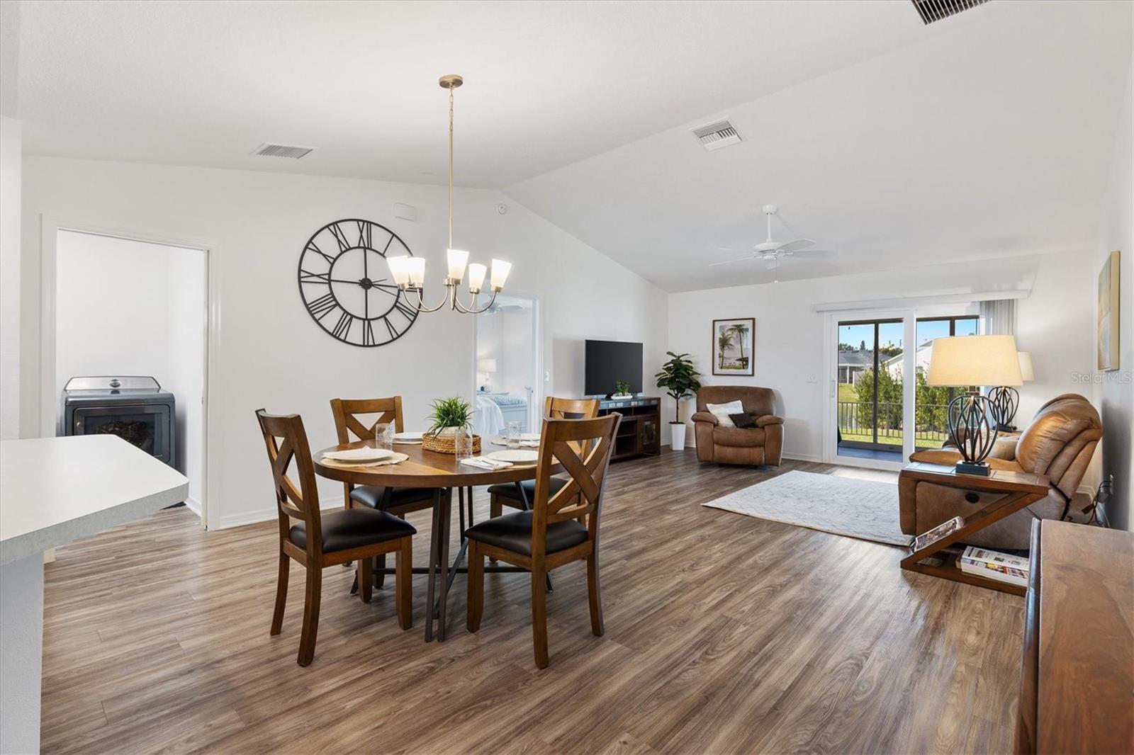 Image 3 of 26 For 6767 Mary Loop