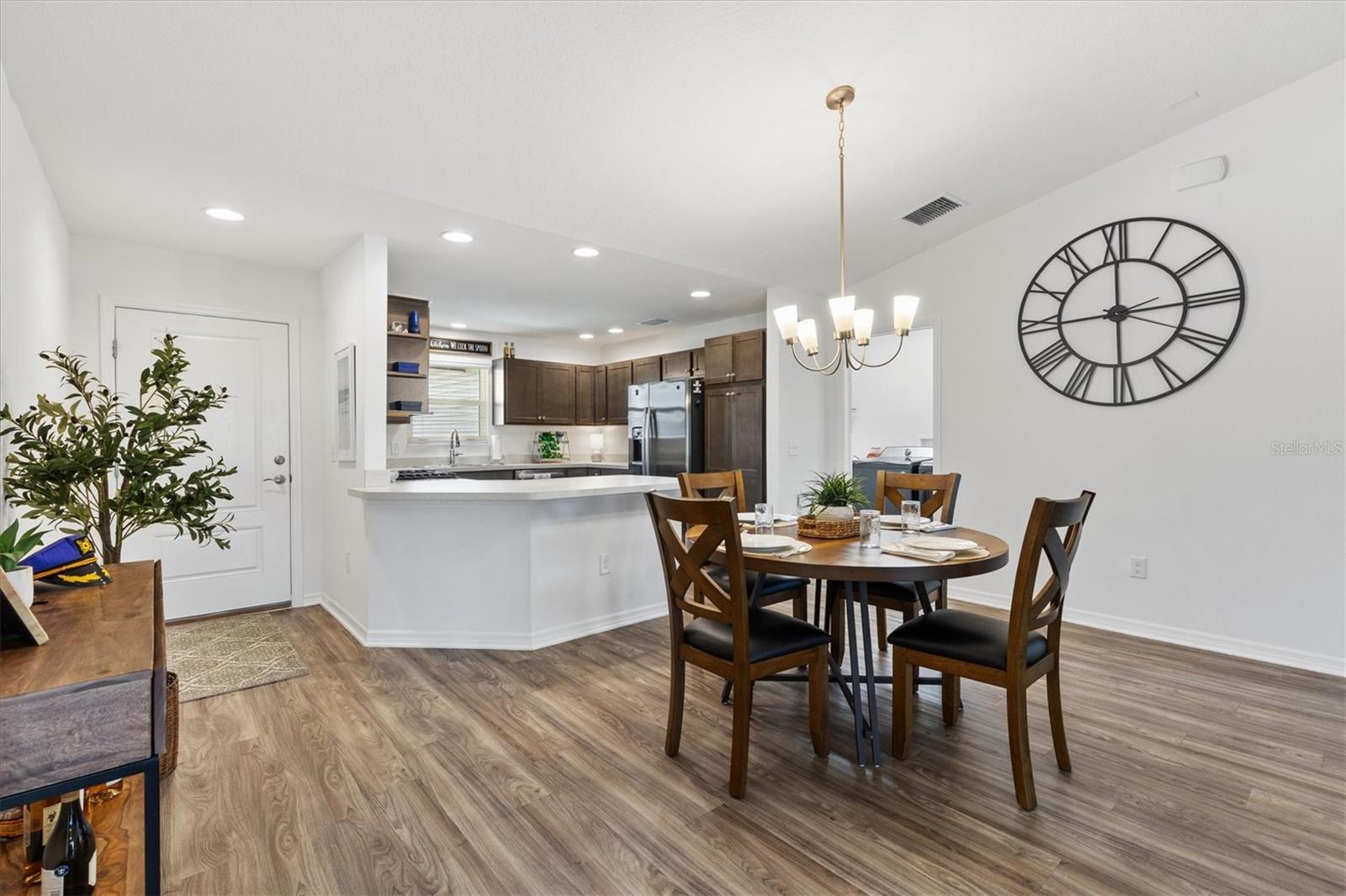 Image 4 of 26 For 6767 Mary Loop