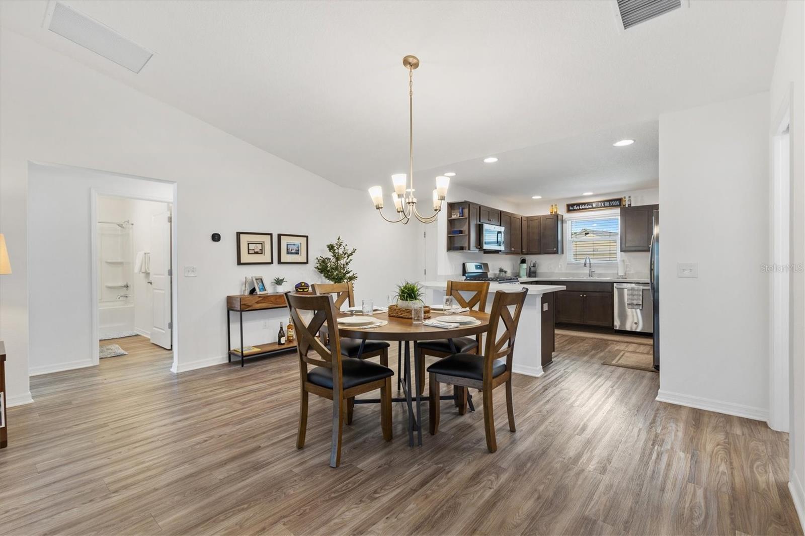 Image 5 of 26 For 6767 Mary Loop