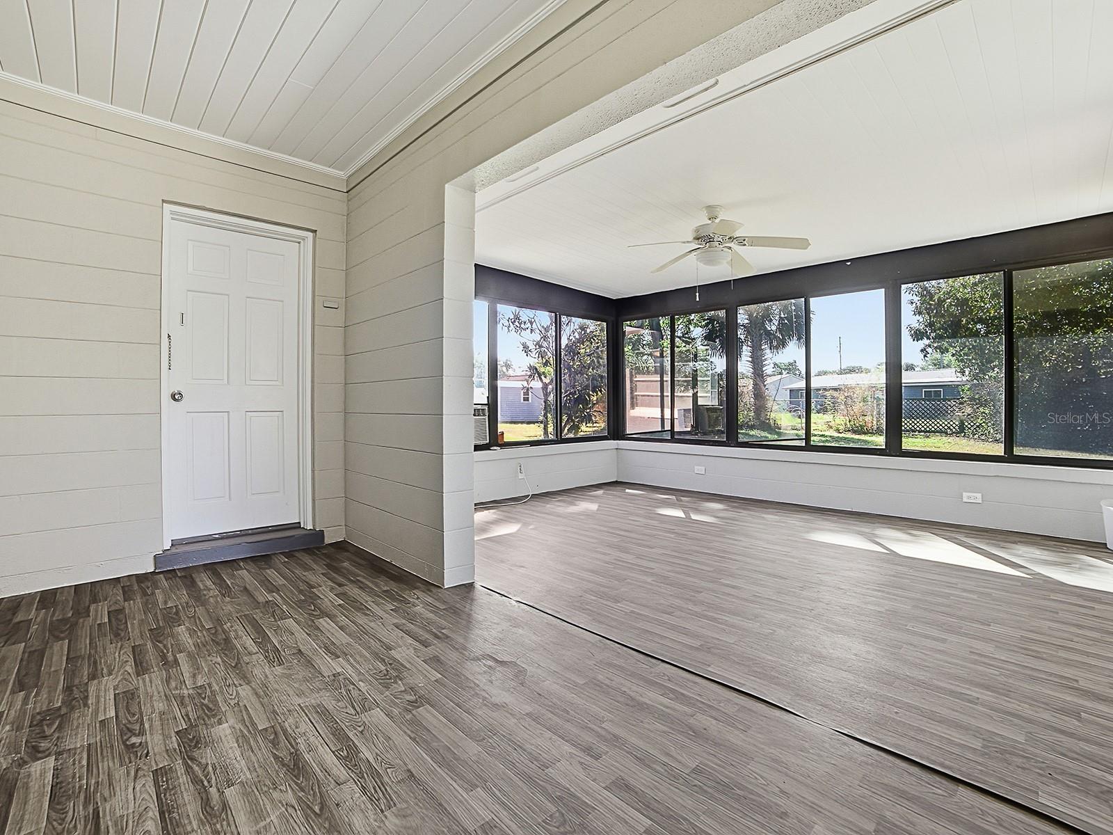 Image 20 of 29 For 5 Oak Street