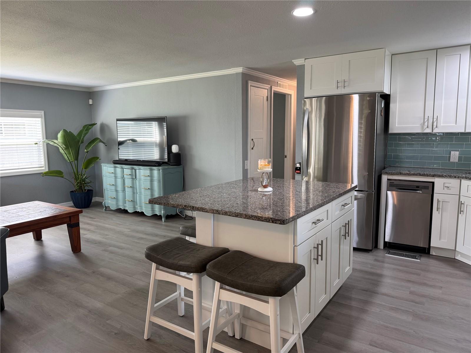 Image 15 of 41 For 100 Papaya Cove