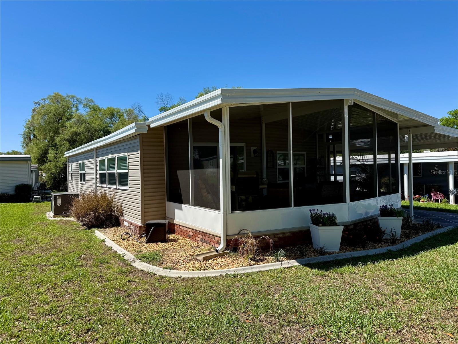 Image 3 of 41 For 100 Papaya Cove