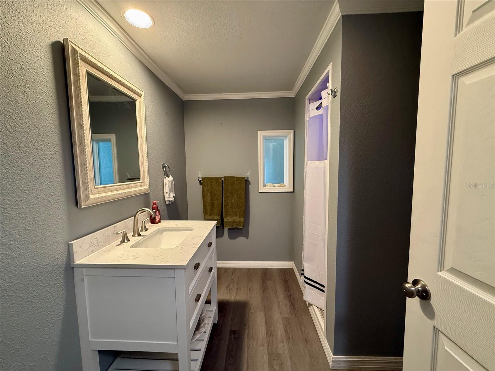 Image 34 of 41 For 100 Papaya Cove