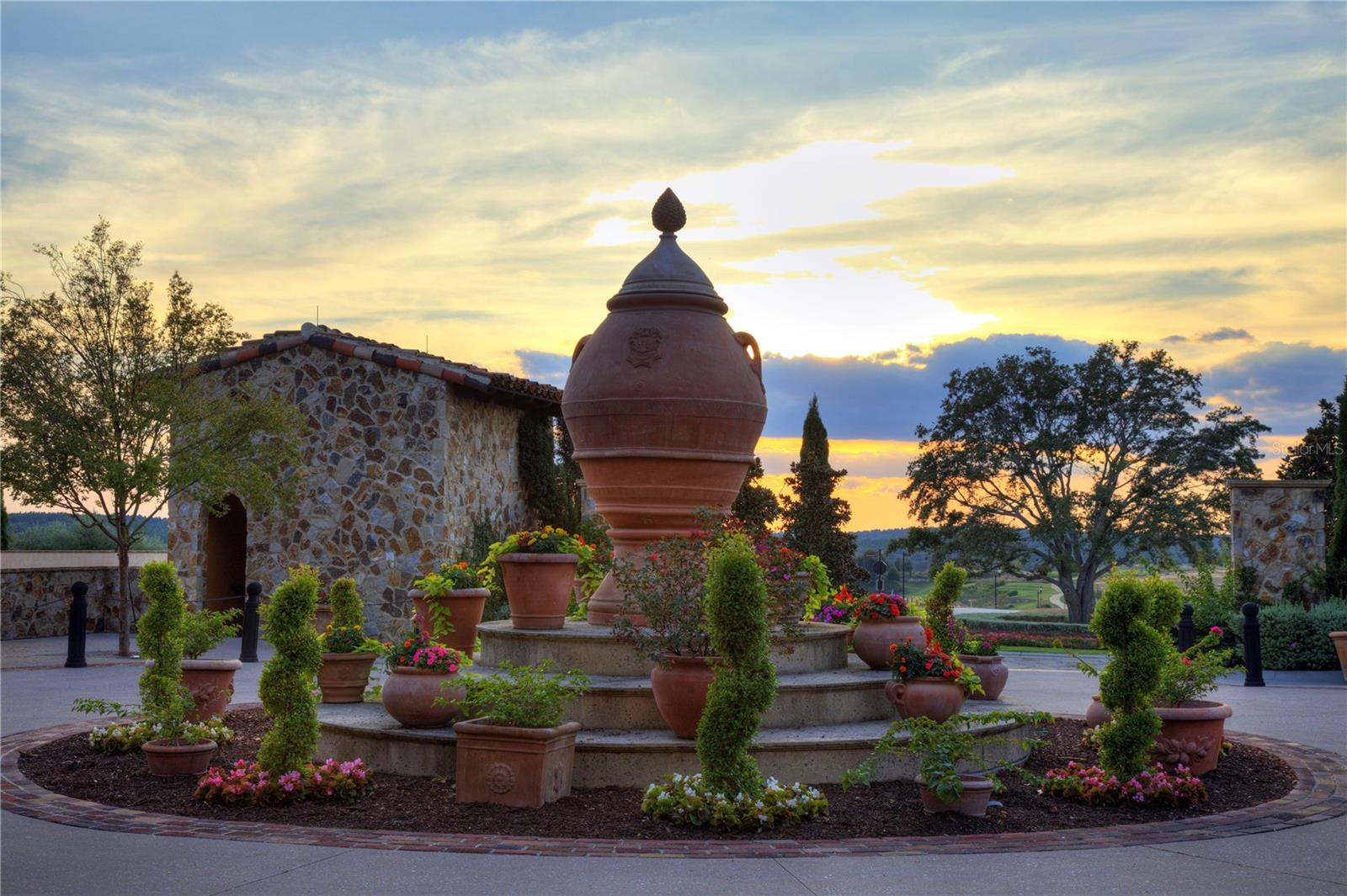 Image 10 of 12 For 15942 Pendio Drive