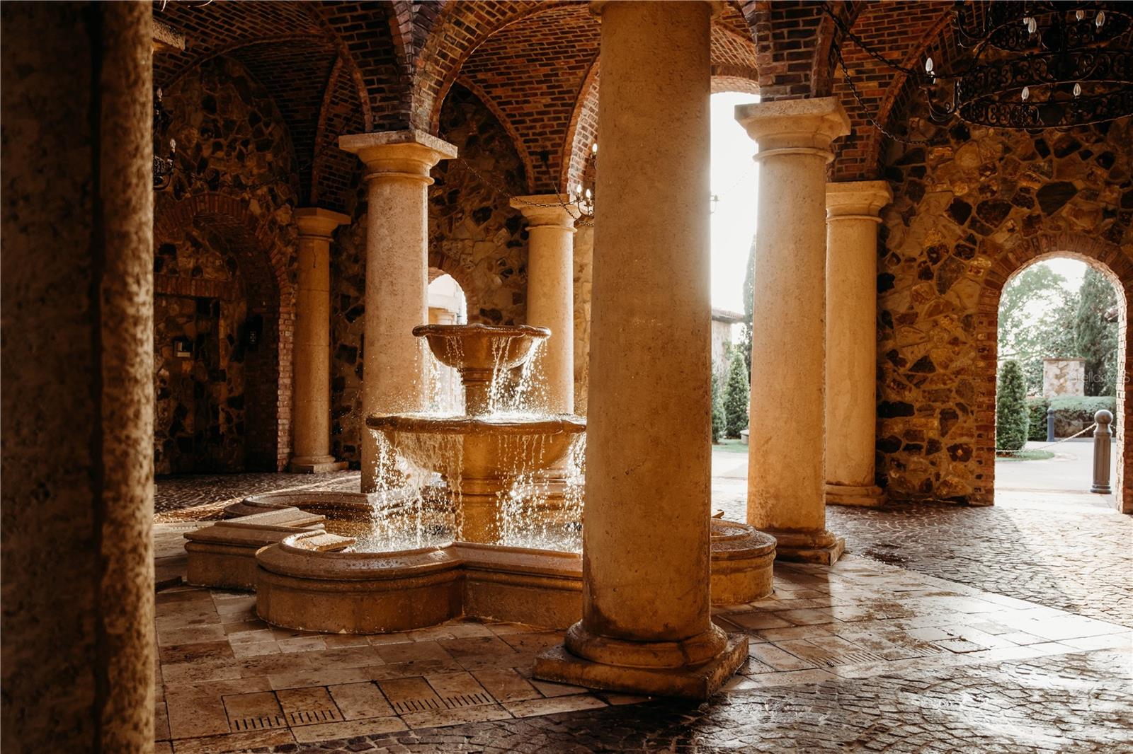 Image 6 of 12 For 15942 Pendio Drive