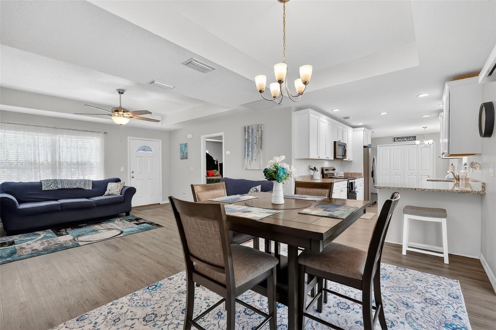 Image 11 of 55 For 41180 Balsam Street