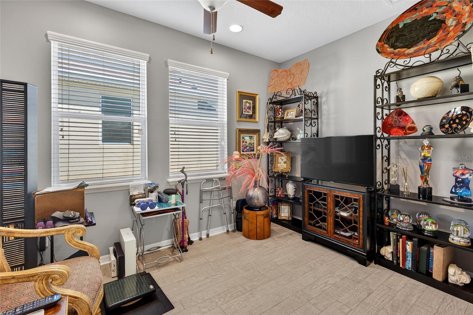 Image 14 of 43 For 329 Silver Maple Road