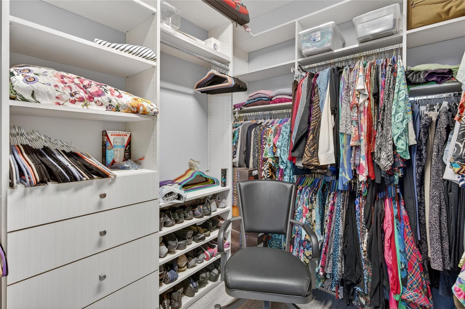 Image 25 of 43 For 329 Silver Maple Road