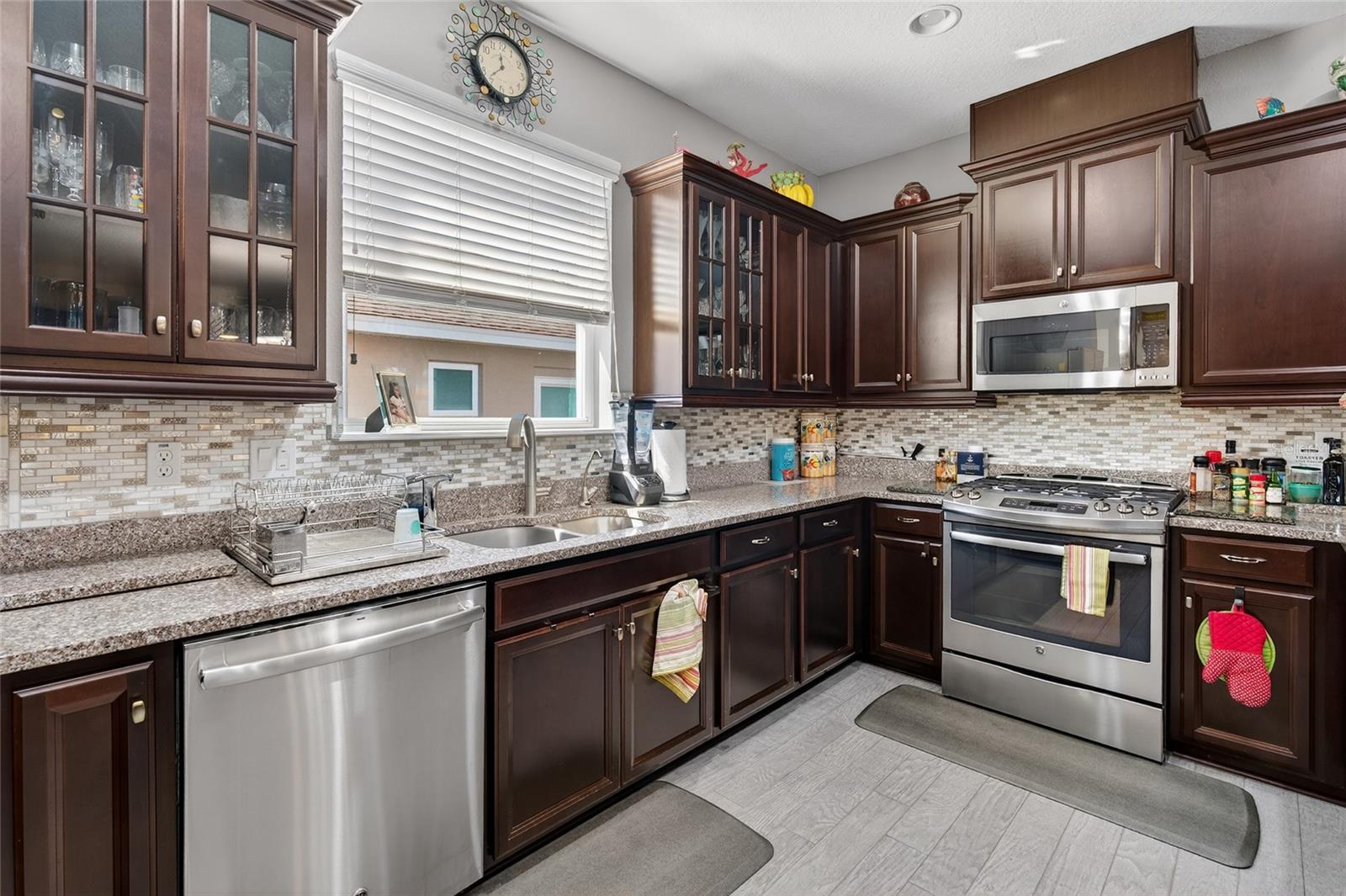 Image 33 of 43 For 329 Silver Maple Road