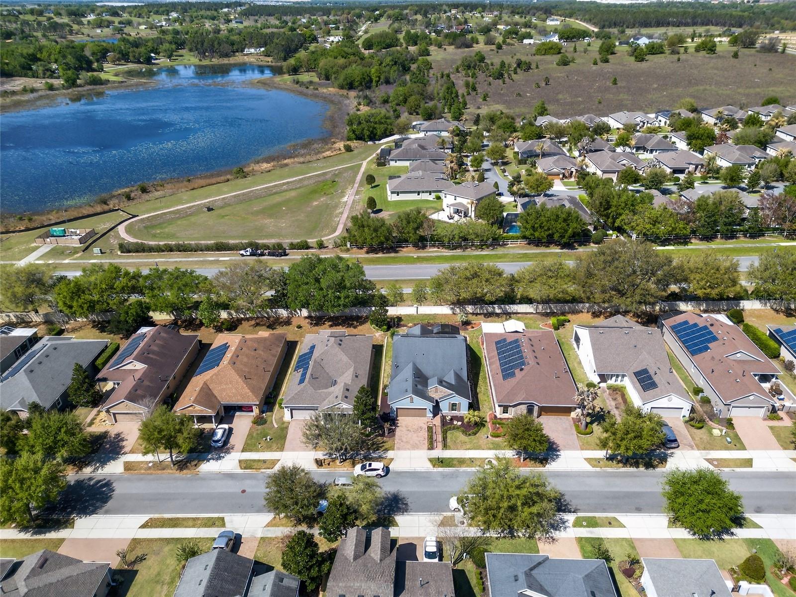 Image 5 of 43 For 329 Silver Maple Road