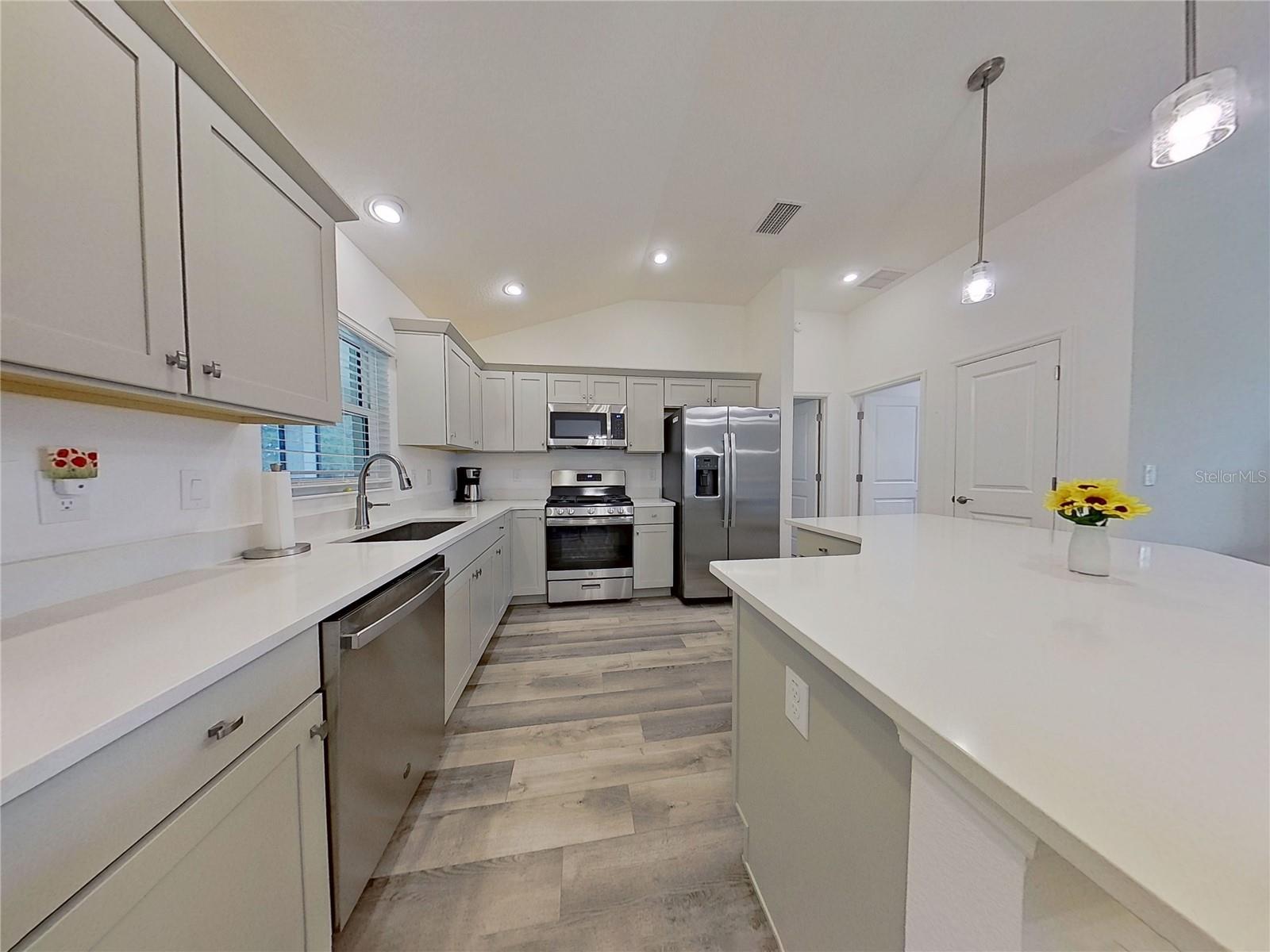 Image 11 of 36 For 6522 Mcknight Loop