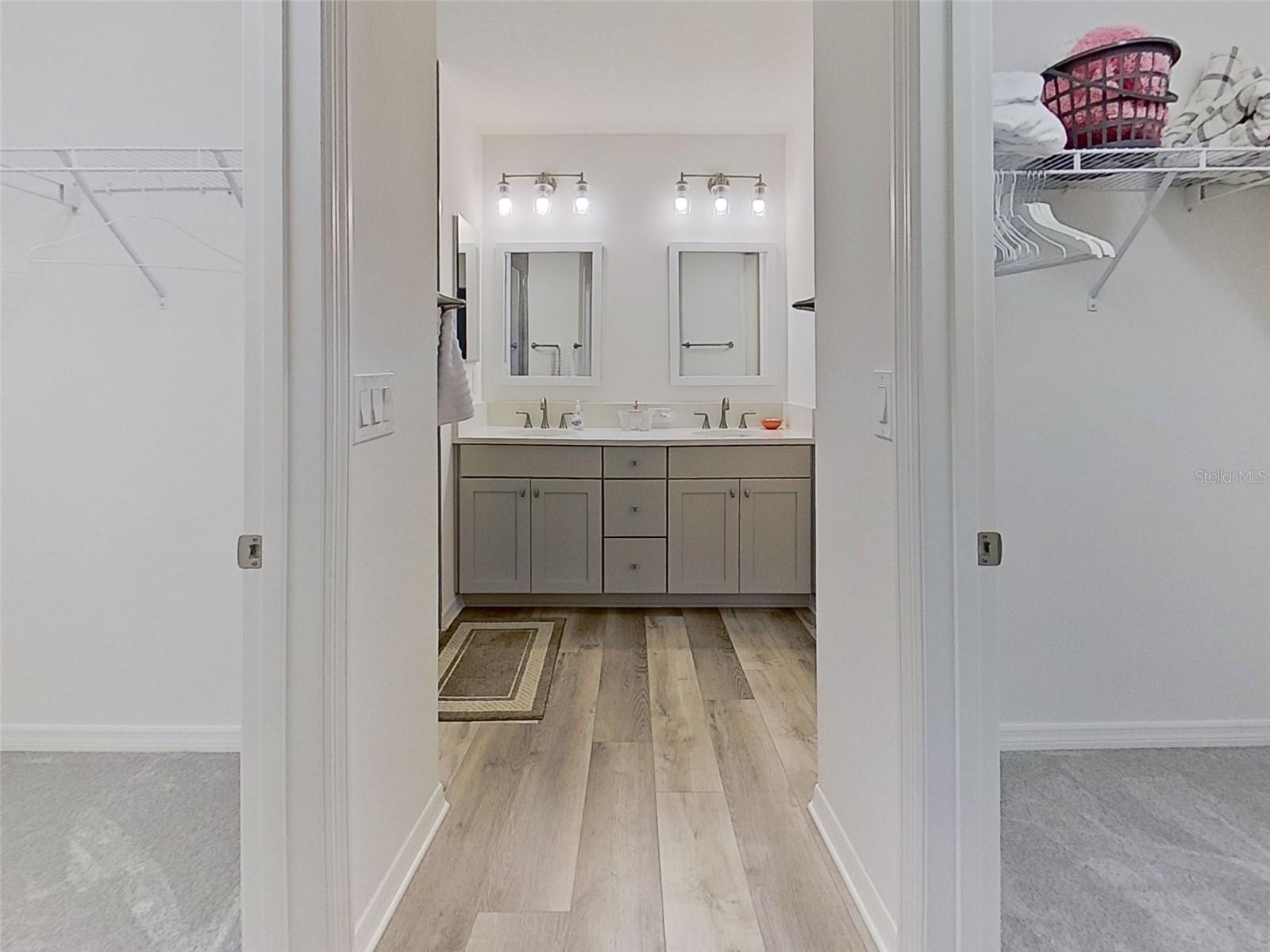 Image 21 of 36 For 6522 Mcknight Loop