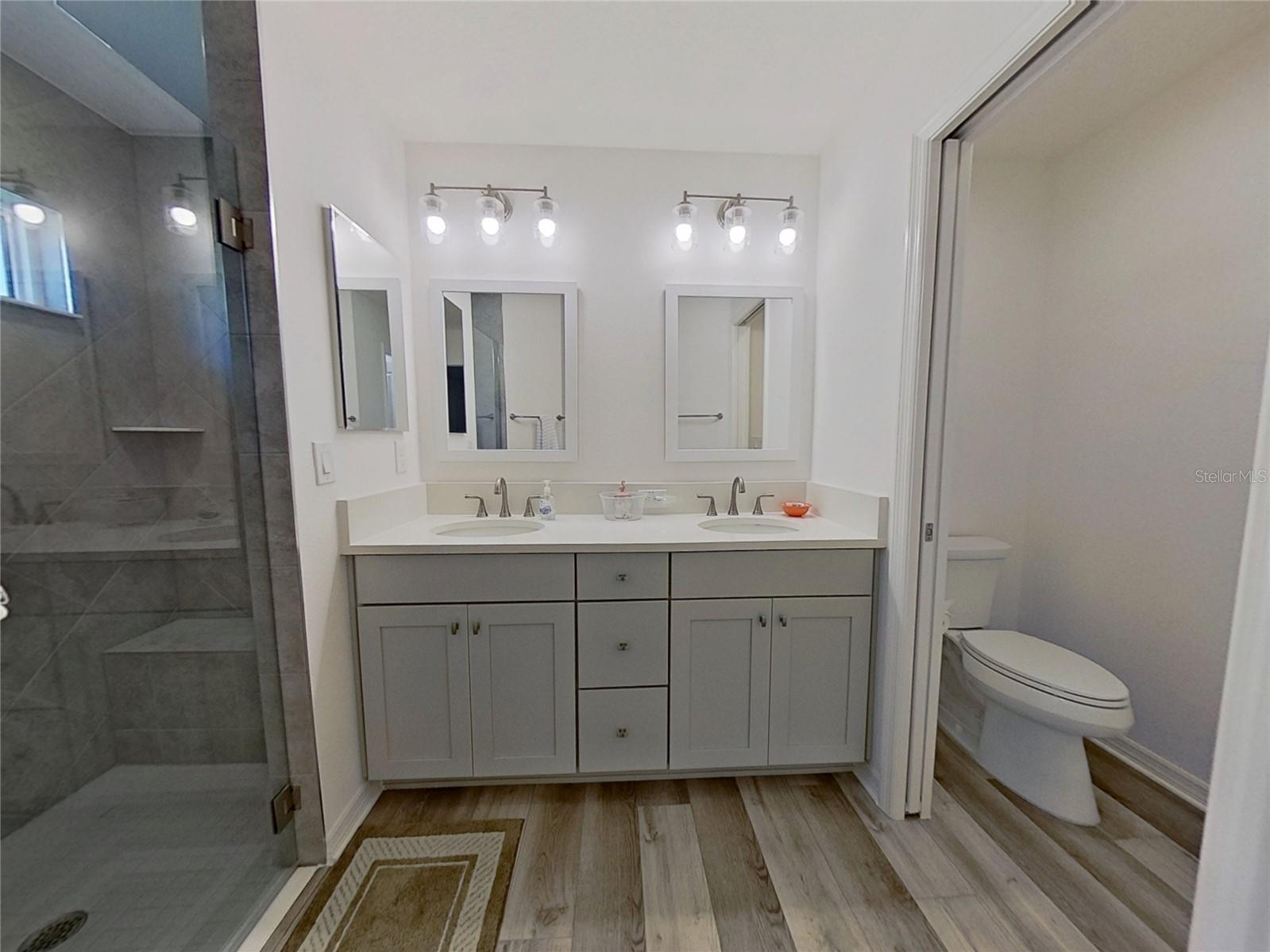 Image 22 of 36 For 6522 Mcknight Loop