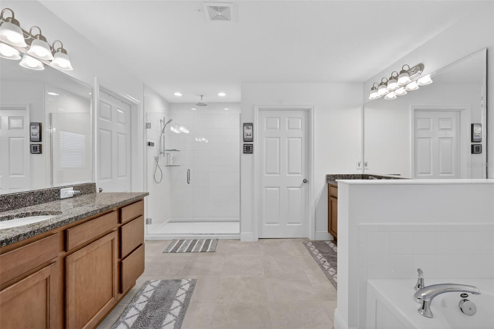 Image 20 of 62 For 6070 Sierra Crown Street