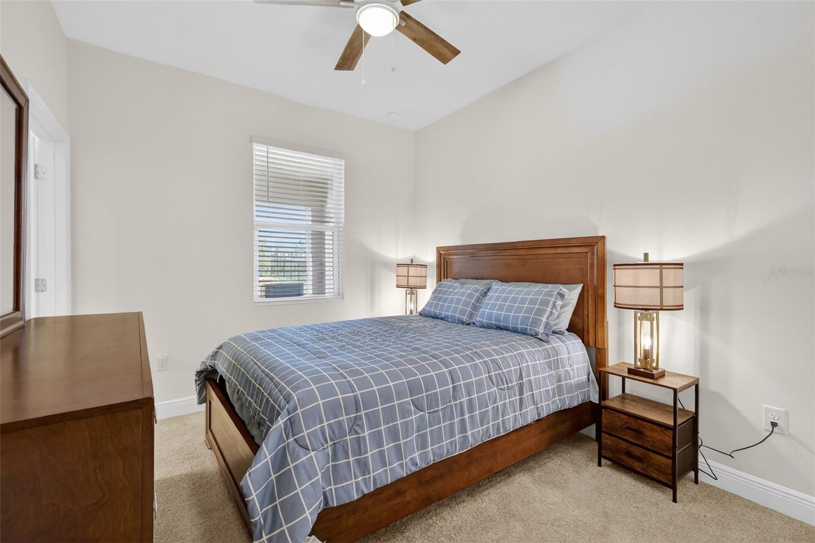 Image 33 of 62 For 6070 Sierra Crown Street