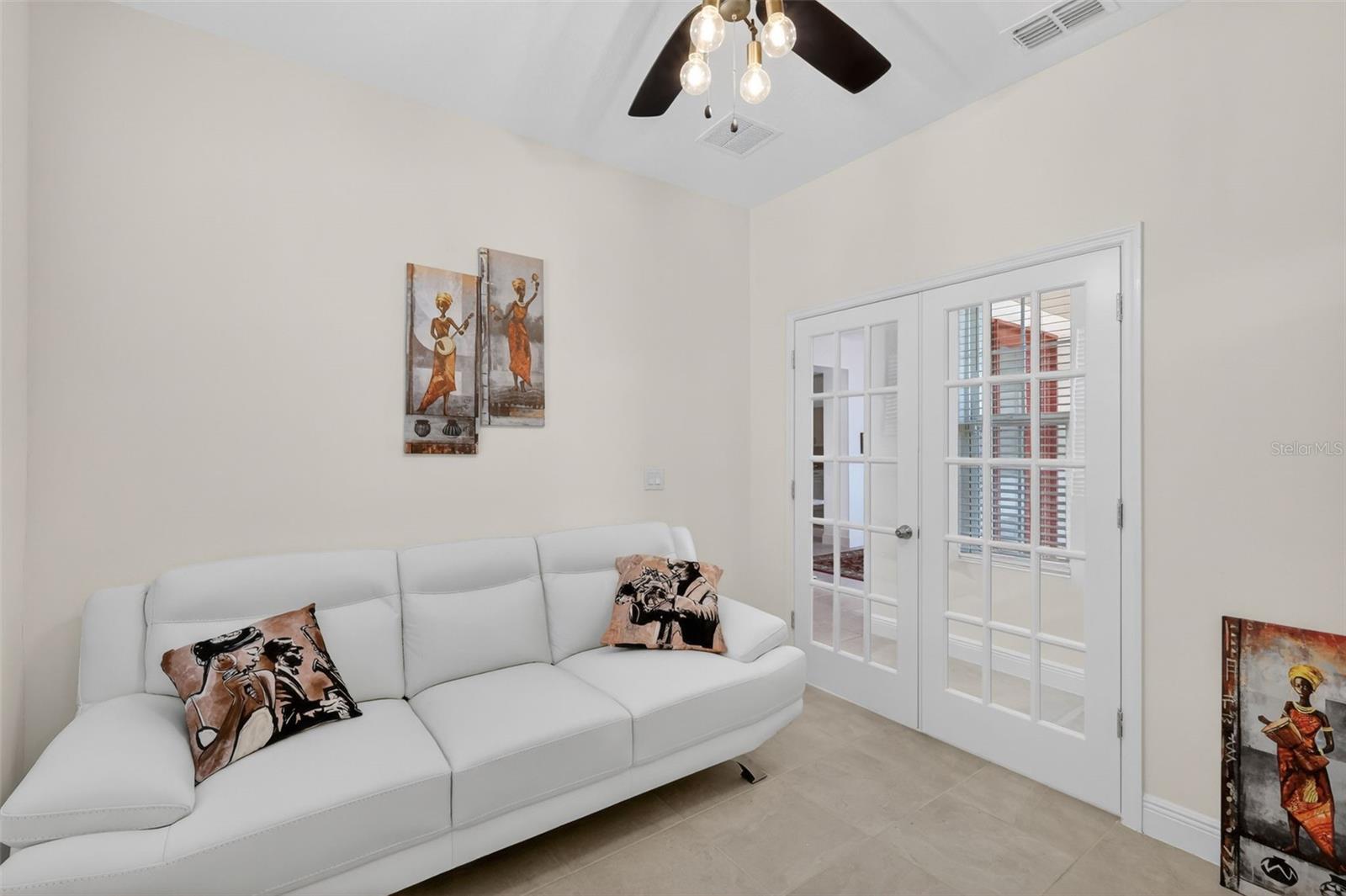 Image 38 of 62 For 6070 Sierra Crown Street