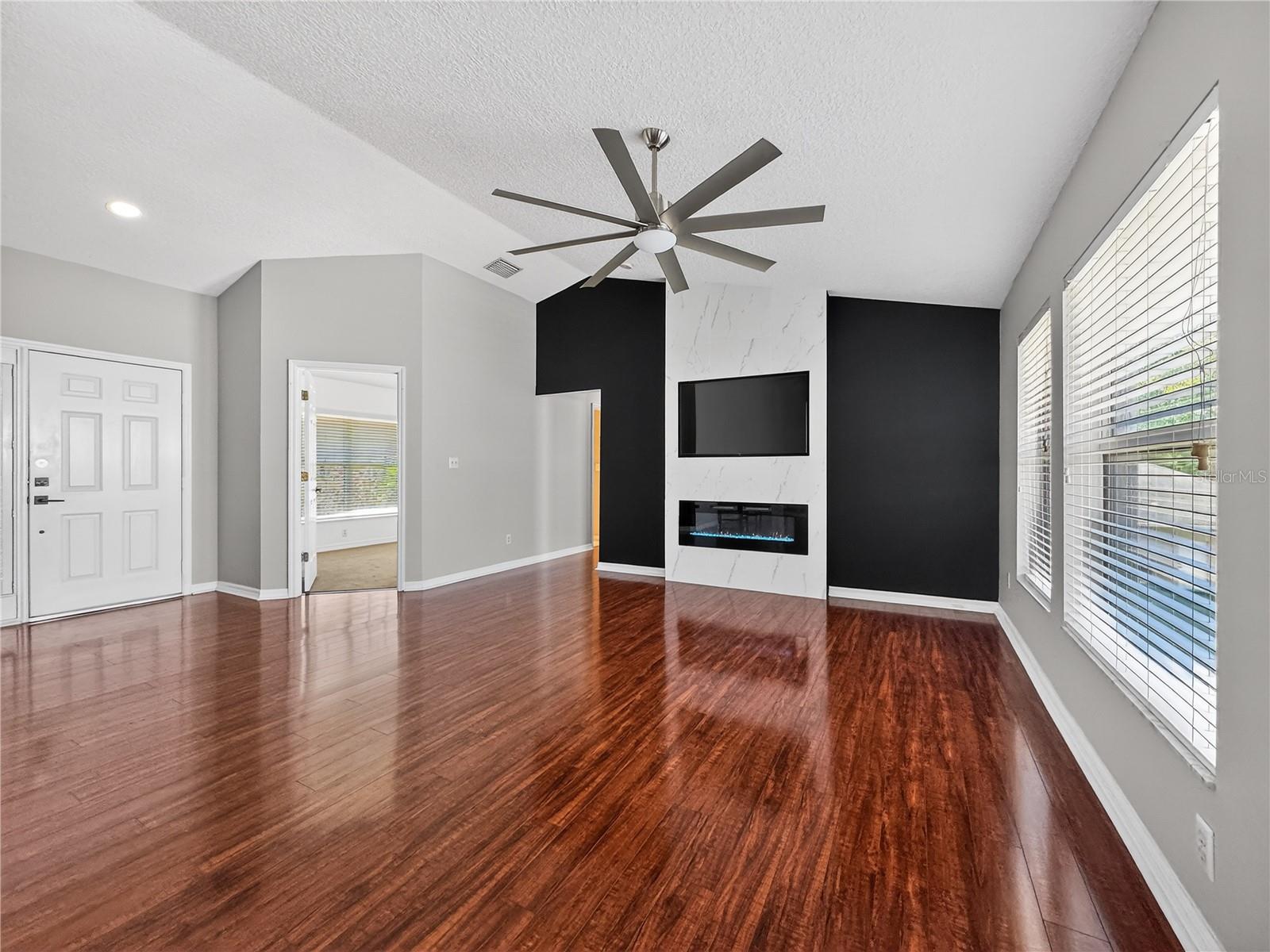 Image 7 of 31 For 603 Chautauqua Drive