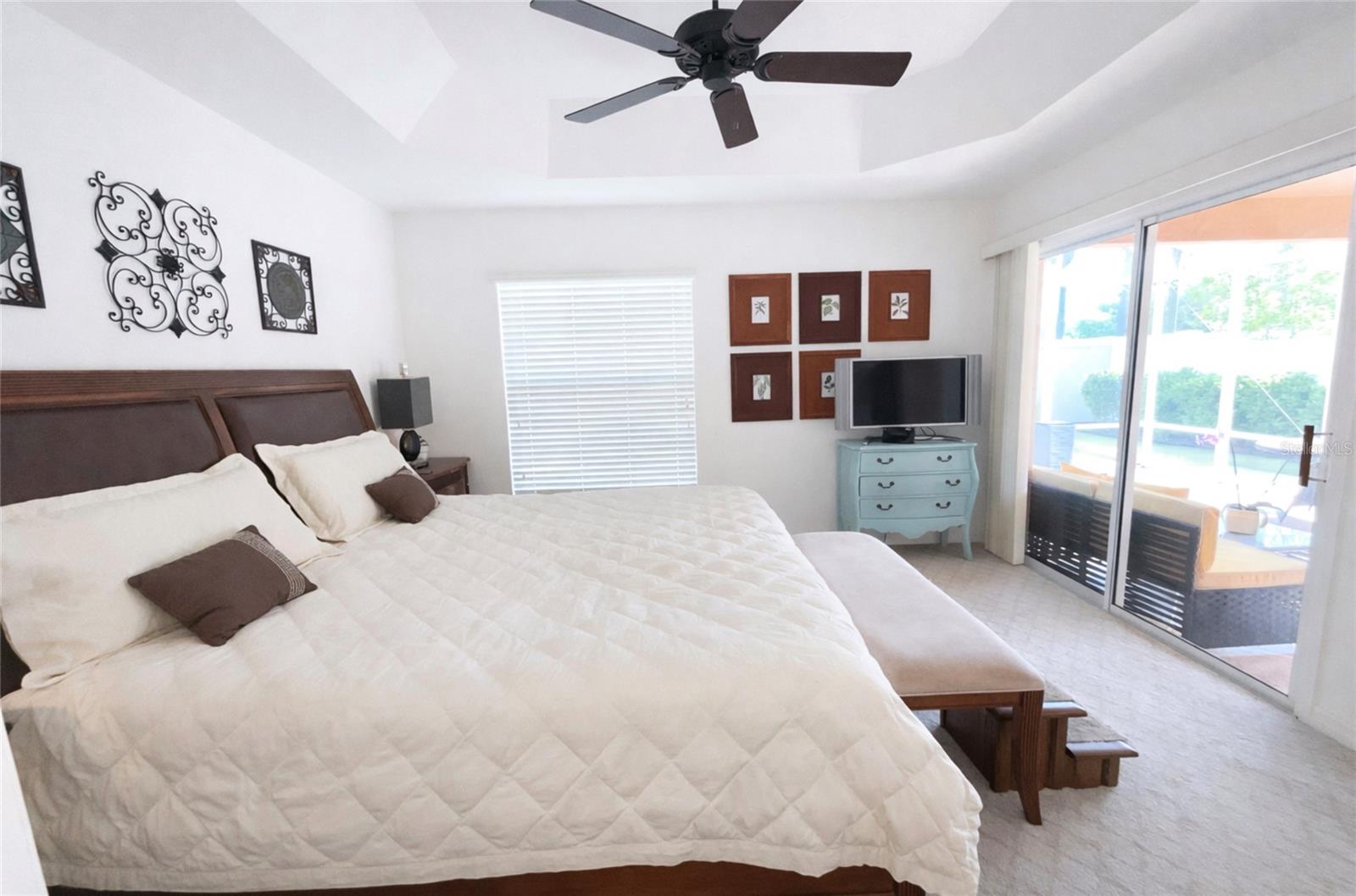 Image 18 of 48 For 437 Jarquin Way