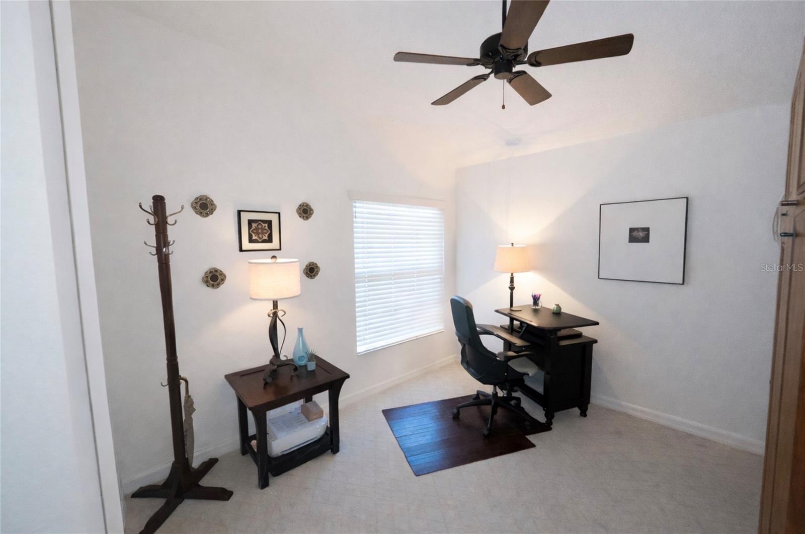 Image 26 of 48 For 437 Jarquin Way