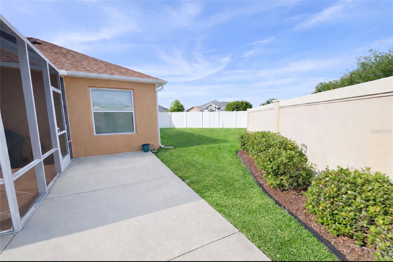 Image 34 of 48 For 437 Jarquin Way