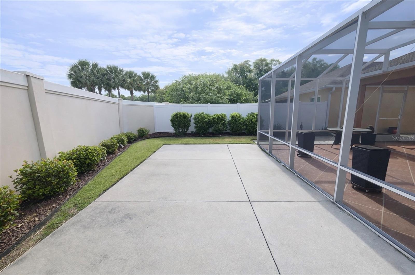 Image 36 of 48 For 437 Jarquin Way