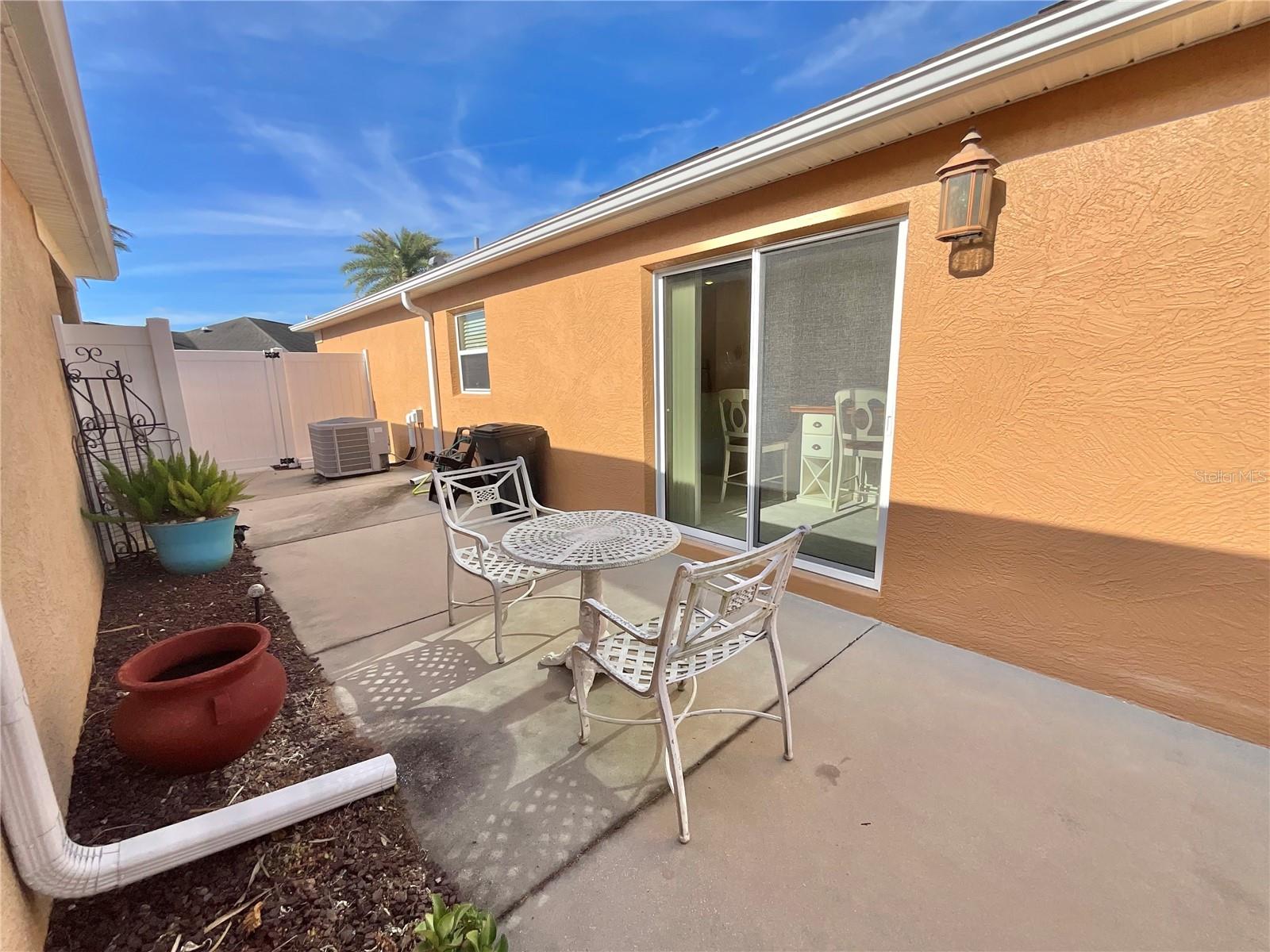 Image 39 of 48 For 437 Jarquin Way