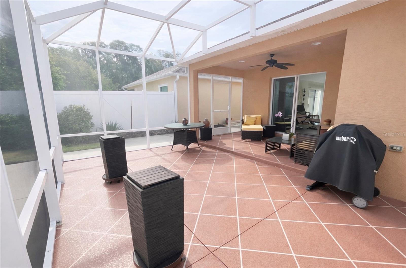 Image 4 of 48 For 437 Jarquin Way