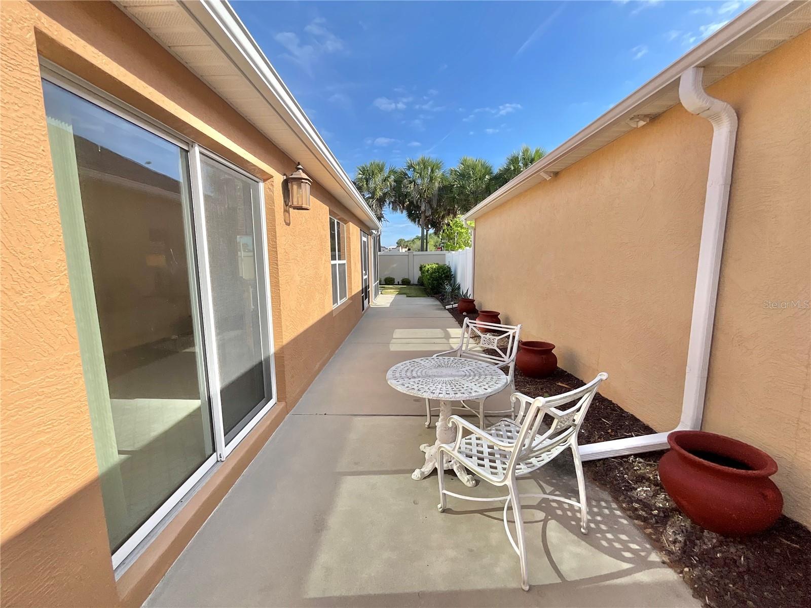 Image 40 of 48 For 437 Jarquin Way