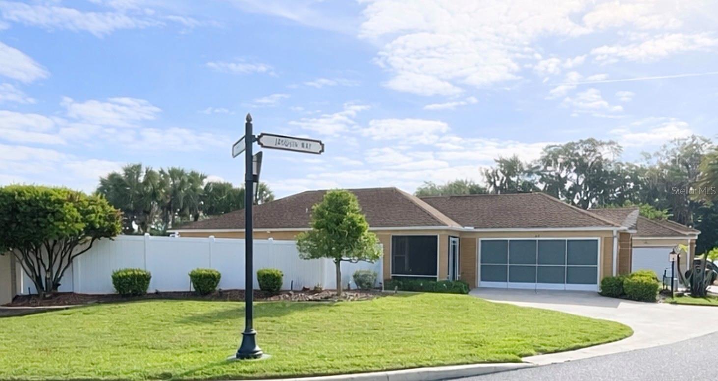 Image 47 of 48 For 437 Jarquin Way