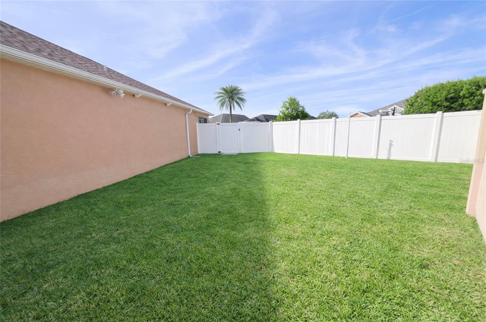 Image 5 of 48 For 437 Jarquin Way