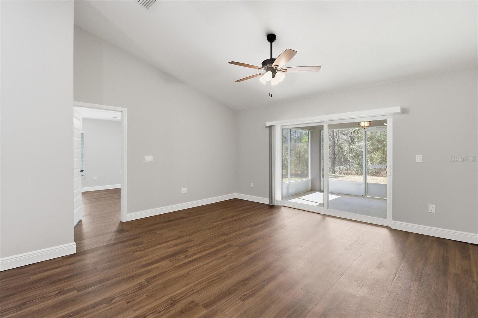 Image 16 of 36 For 9144 Peachtree Way