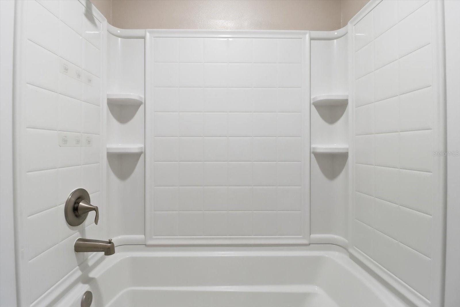 Image 24 of 36 For 9144 Peachtree Way