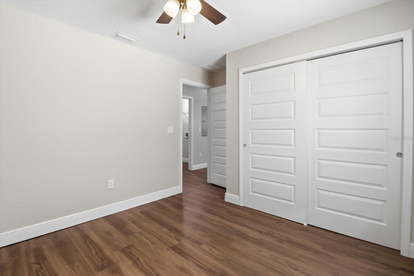 Image 27 of 36 For 9144 Peachtree Way