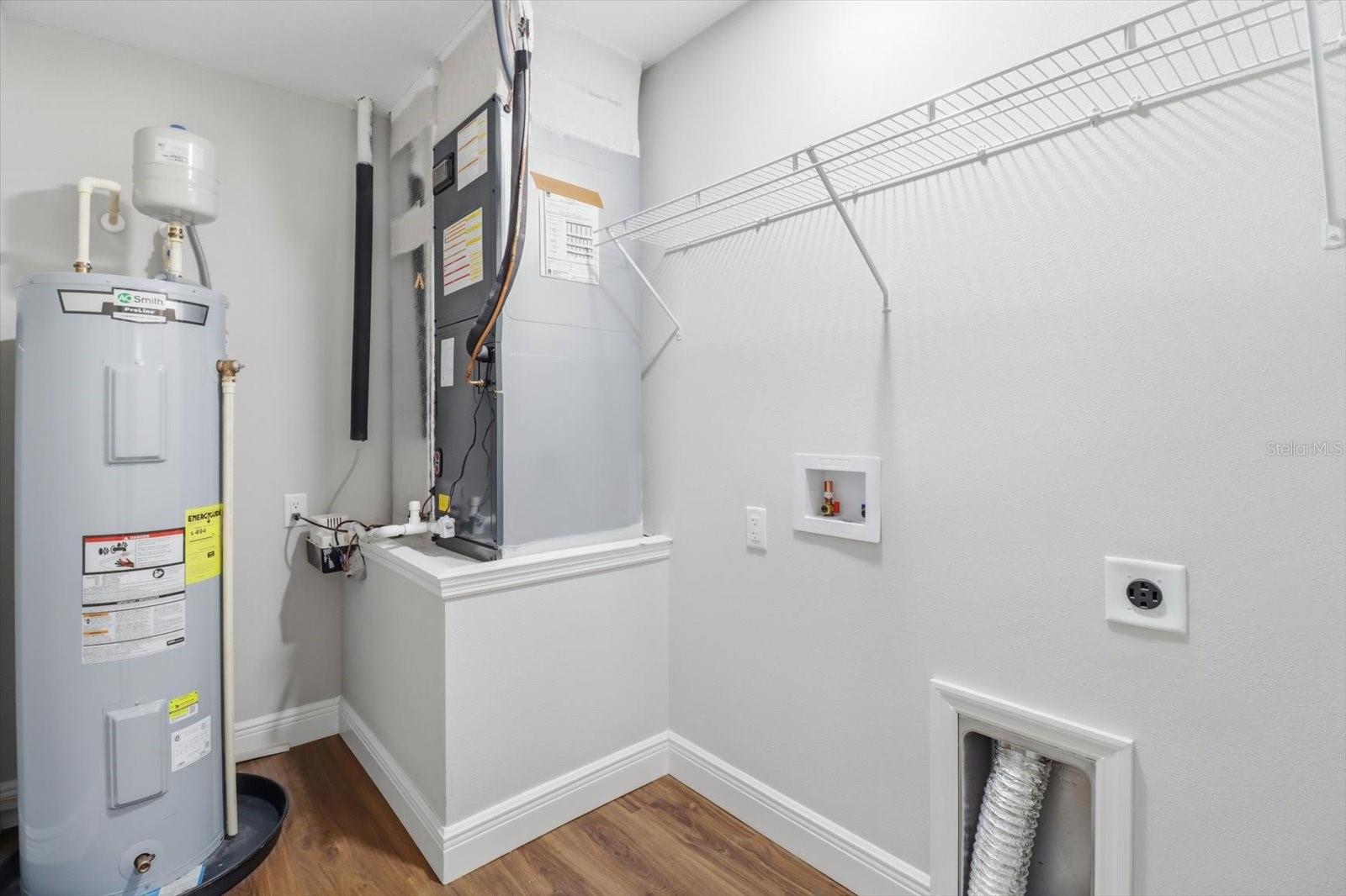 Image 30 of 36 For 9144 Peachtree Way