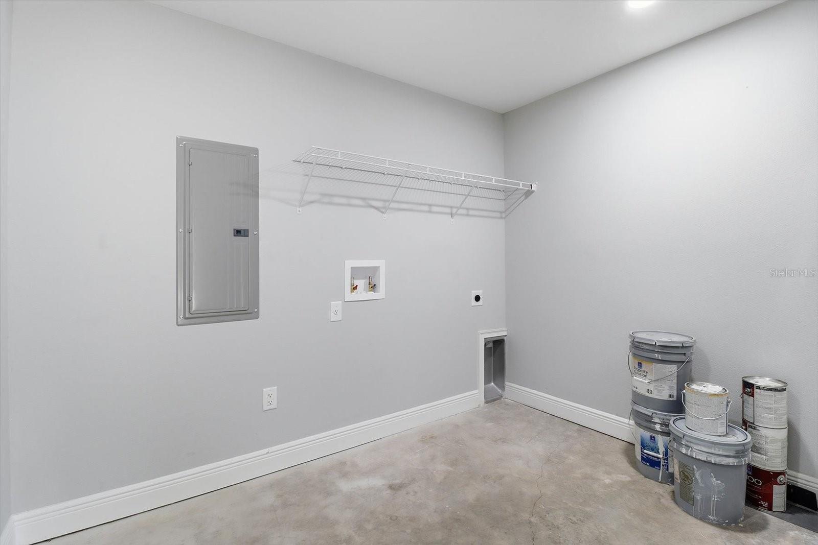 Image 31 of 40 For 9373 Peachtree Way