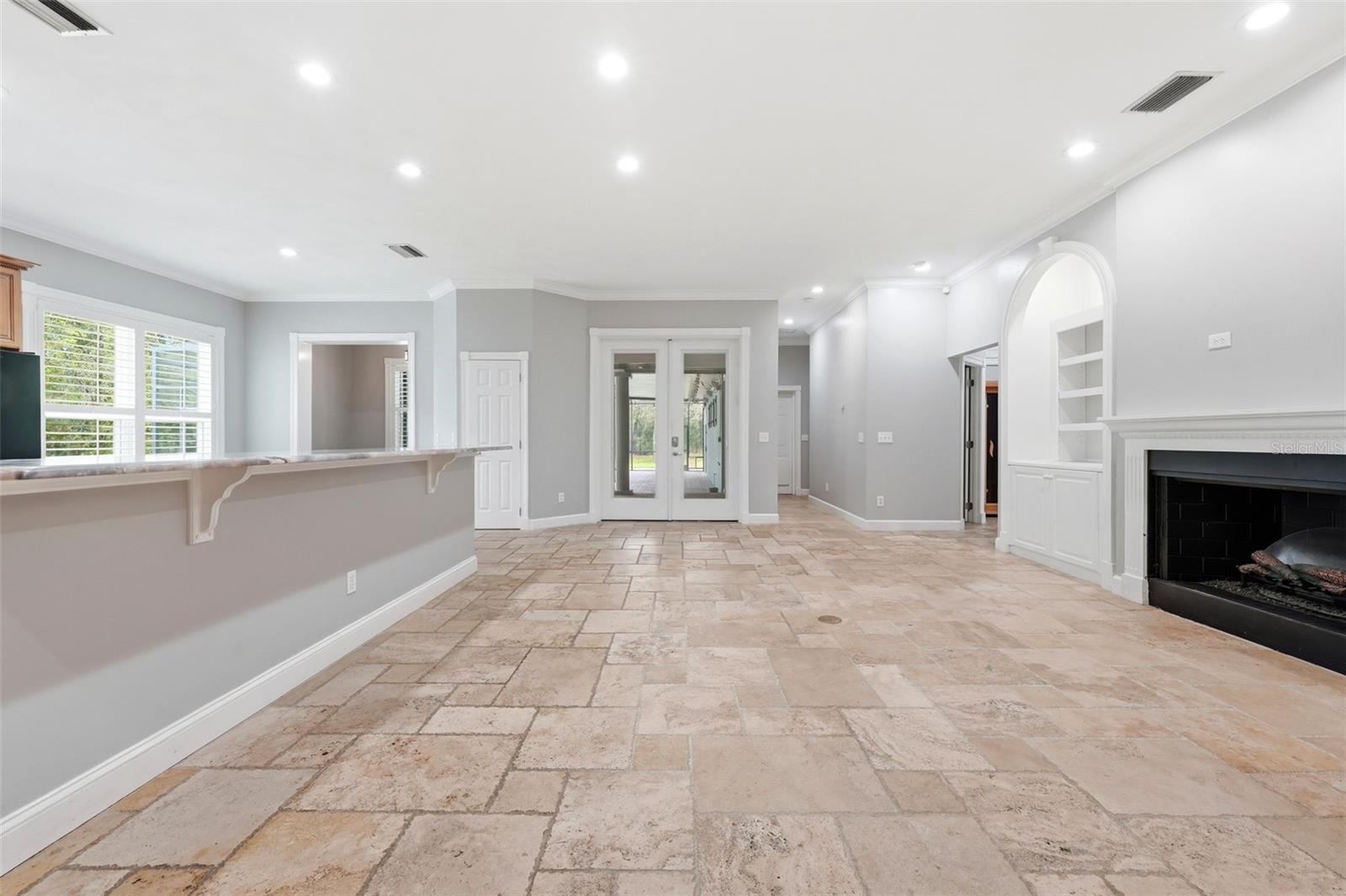 Image 18 of 63 For 1163 Oakpoint Circle