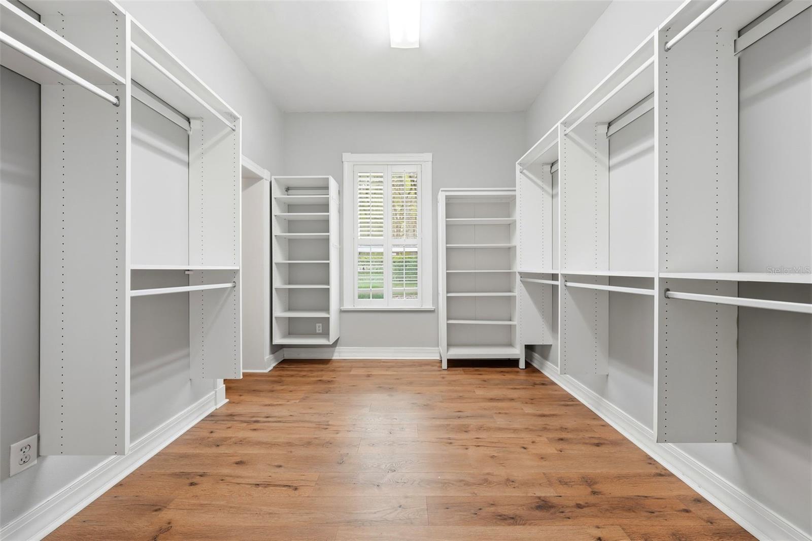 Image 34 of 63 For 1163 Oakpoint Circle