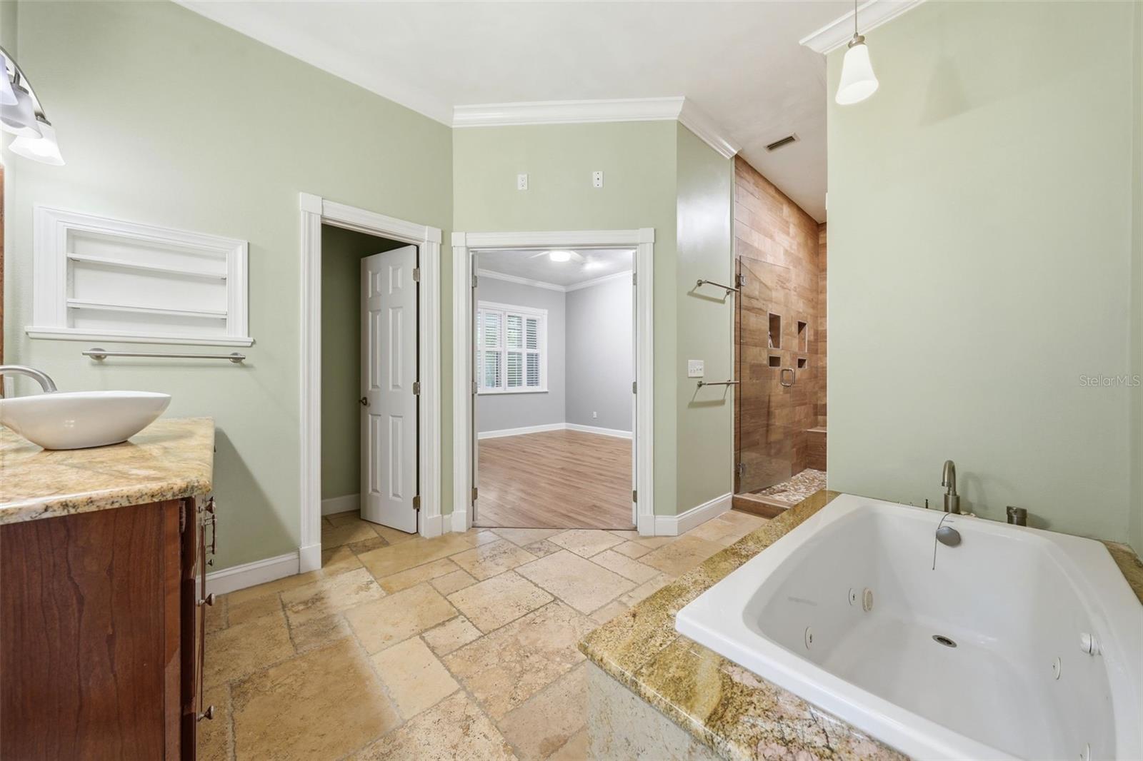 Image 35 of 63 For 1163 Oakpoint Circle