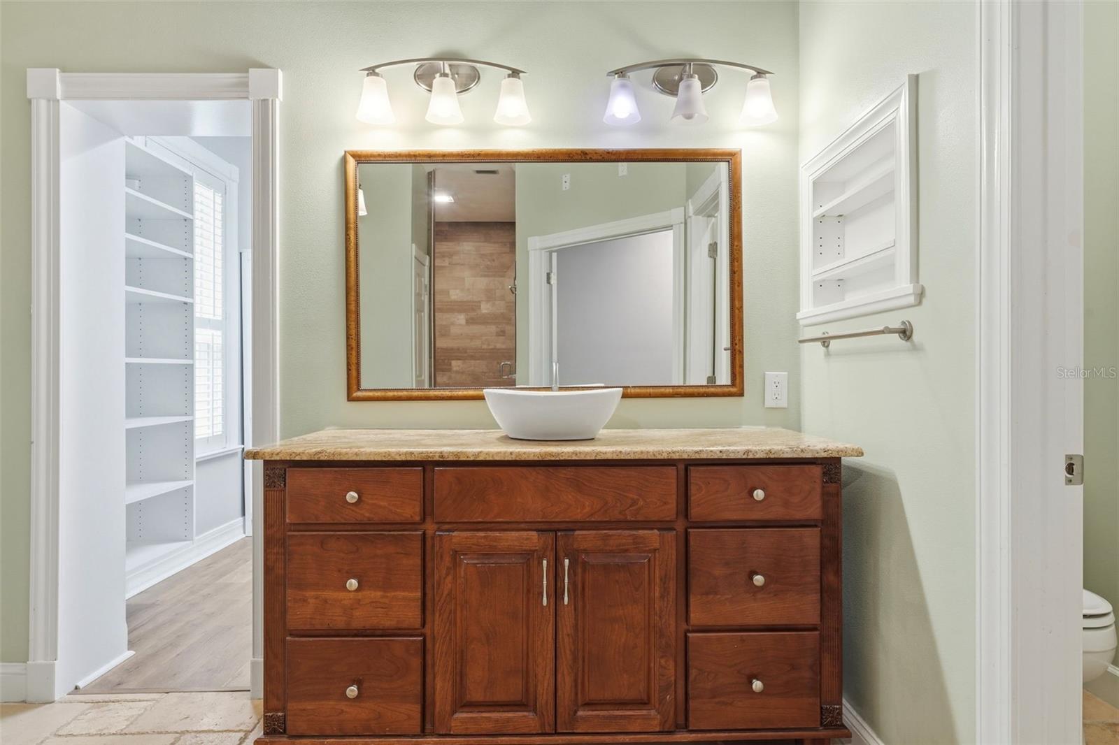 Image 36 of 63 For 1163 Oakpoint Circle