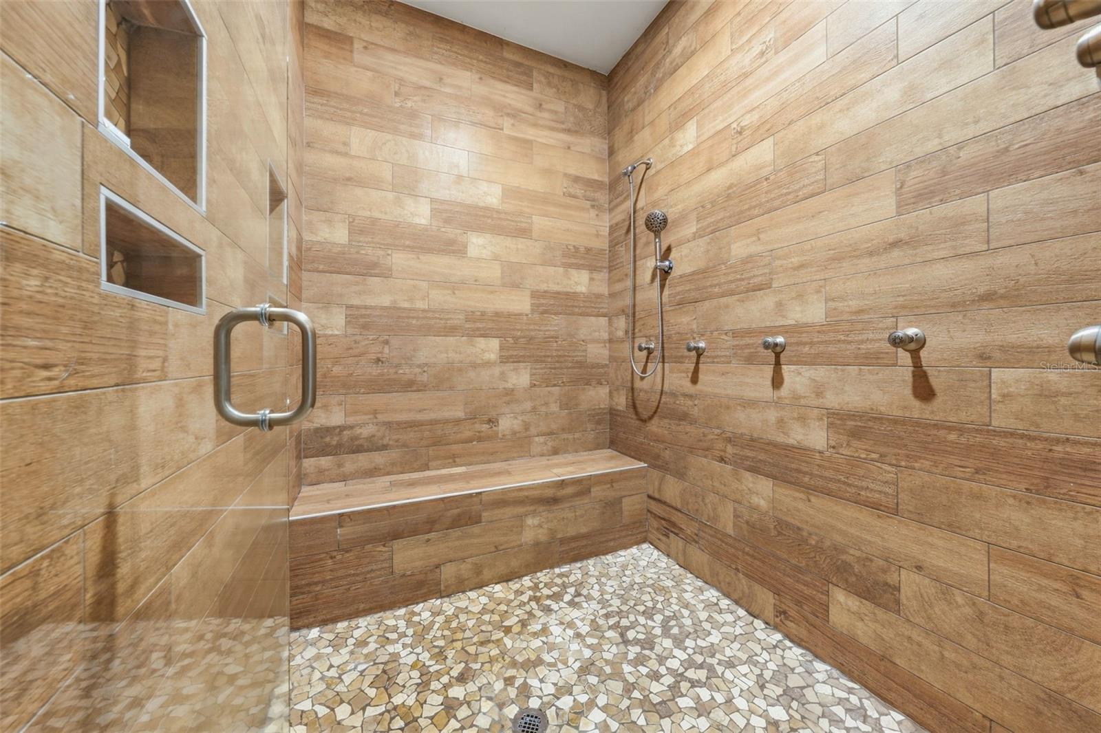 Image 38 of 63 For 1163 Oakpoint Circle