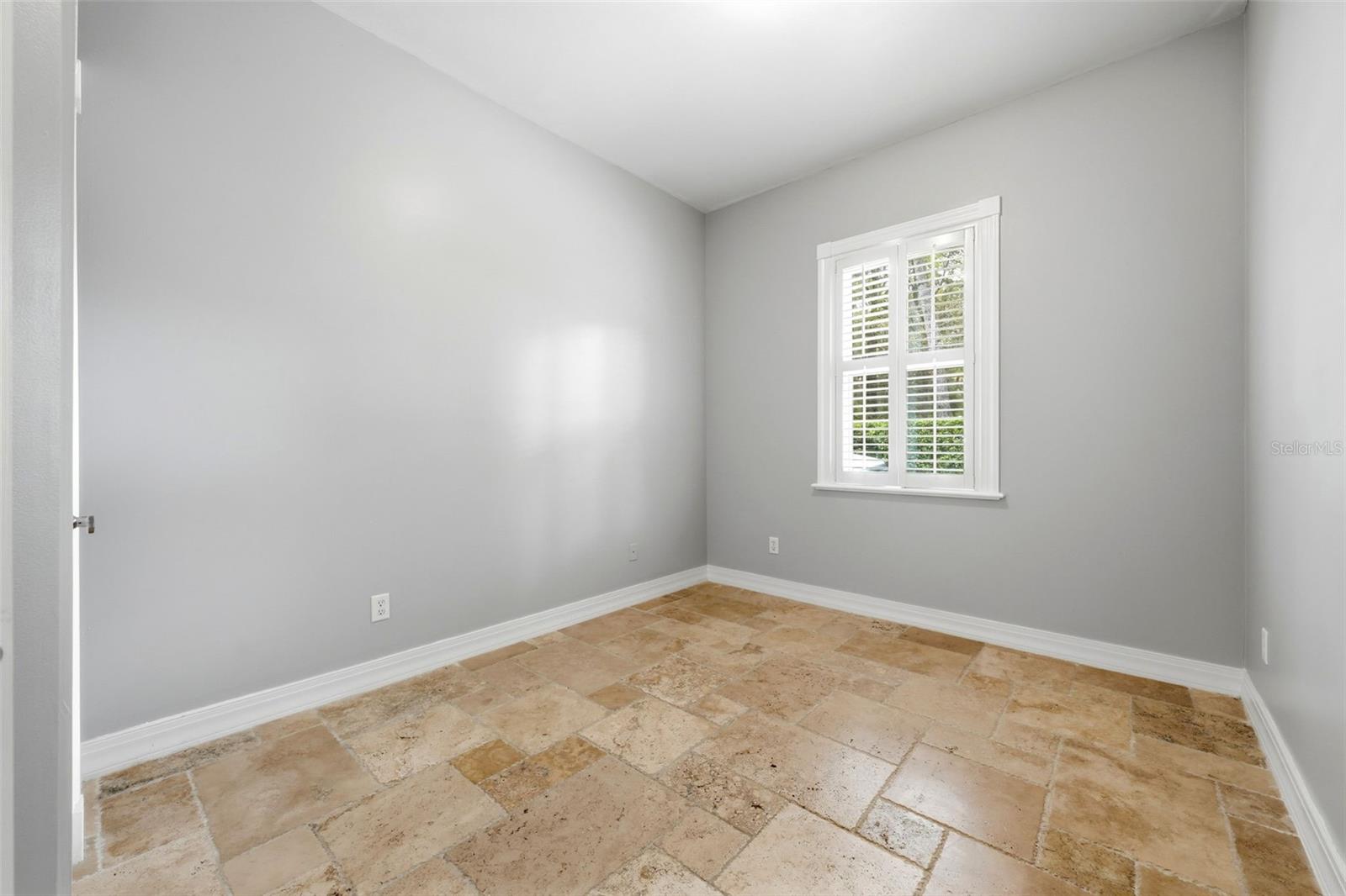 Image 46 of 63 For 1163 Oakpoint Circle