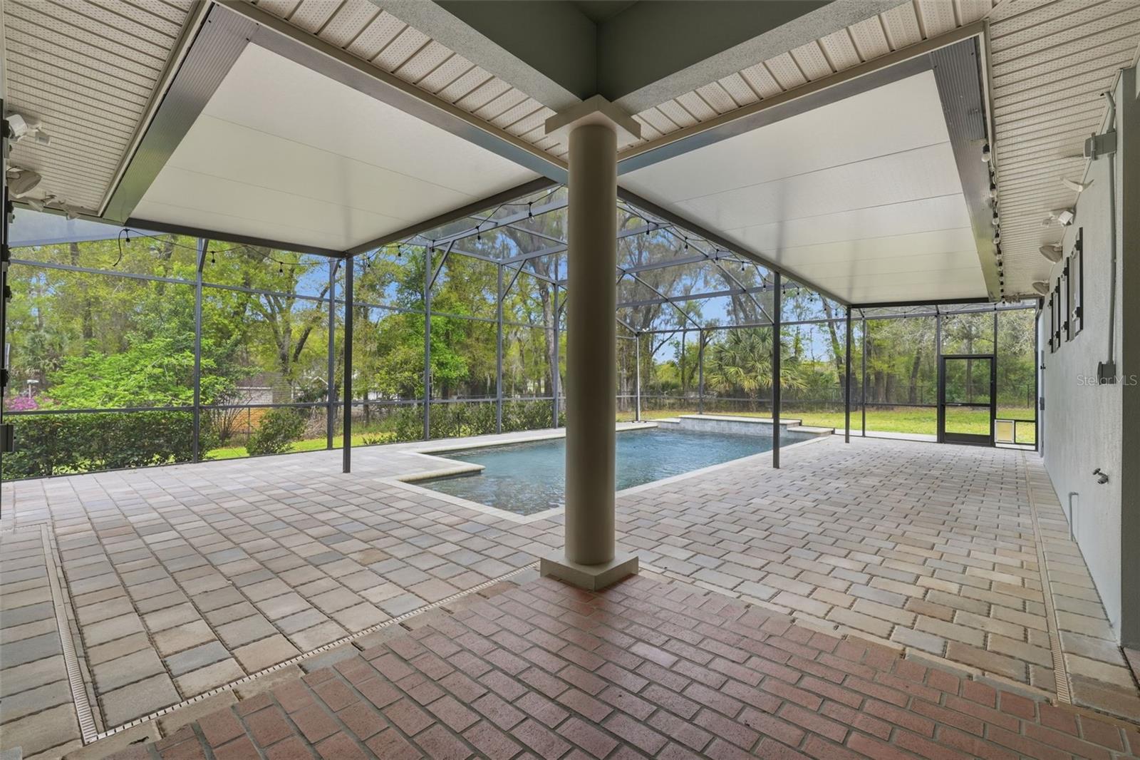 Image 9 of 63 For 1163 Oakpoint Circle