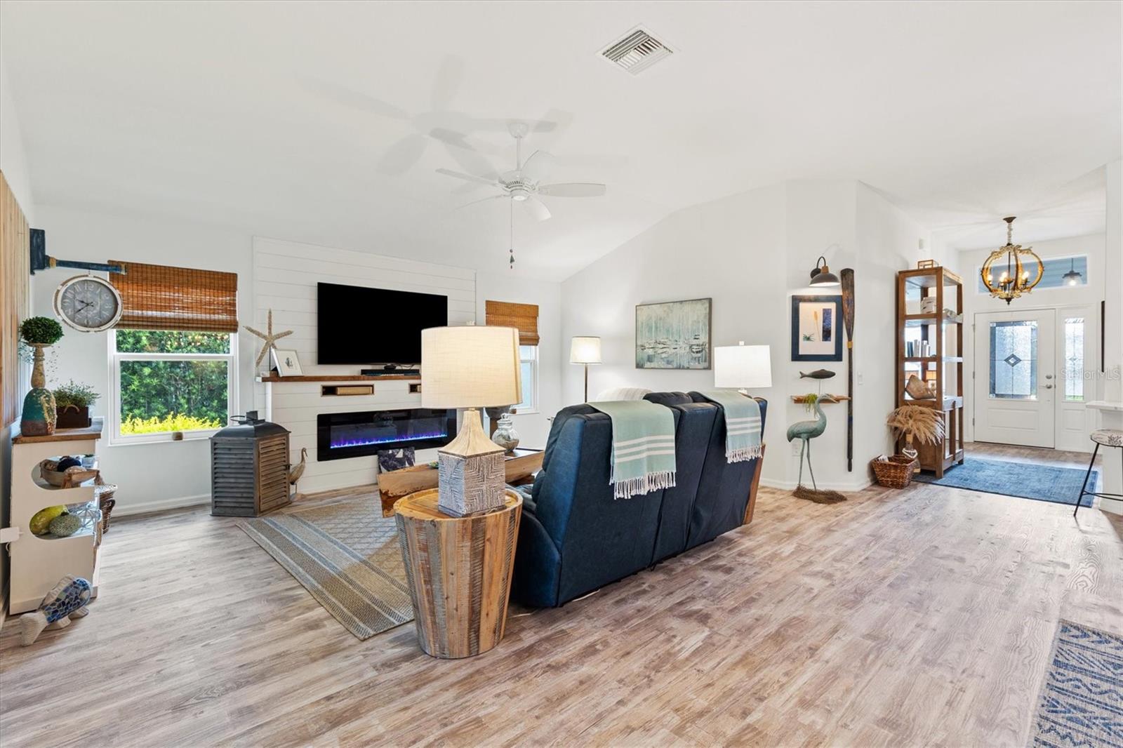 Image 16 of 47 For 5746 Botner Drive