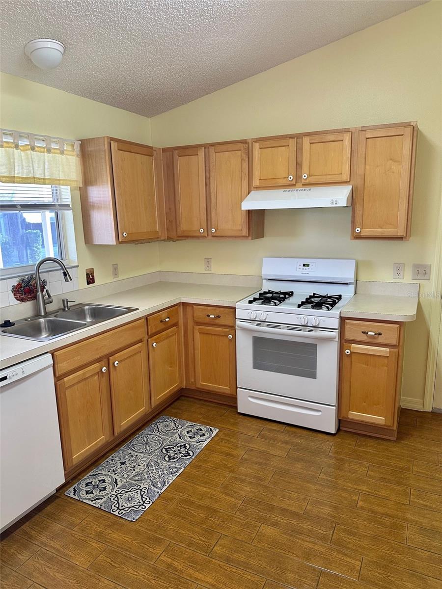 Image 7 of 25 For 9230 179th Wesley Street