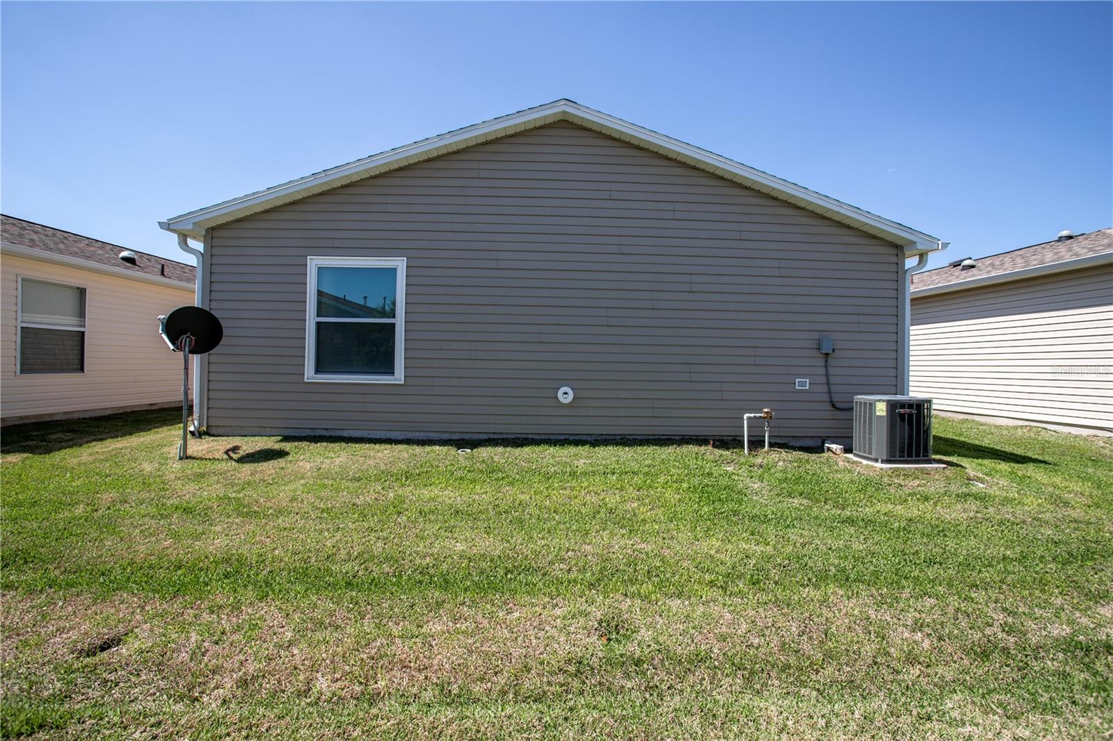 Image 21 of 27 For 17403 77th Sycamore Avenue