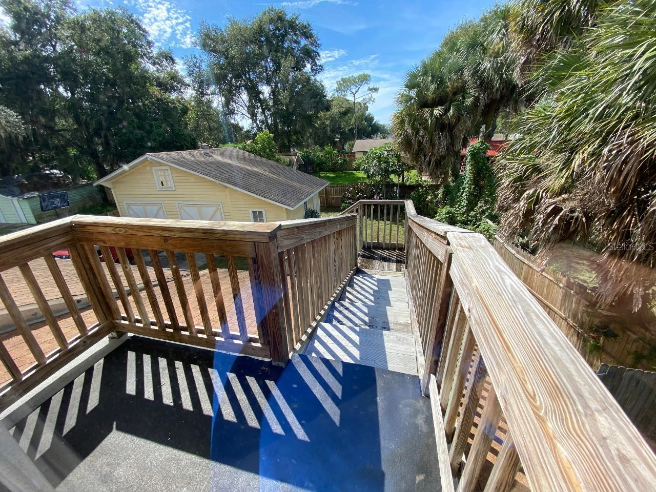 Image 10 of 11 For 902 Grove Street 2