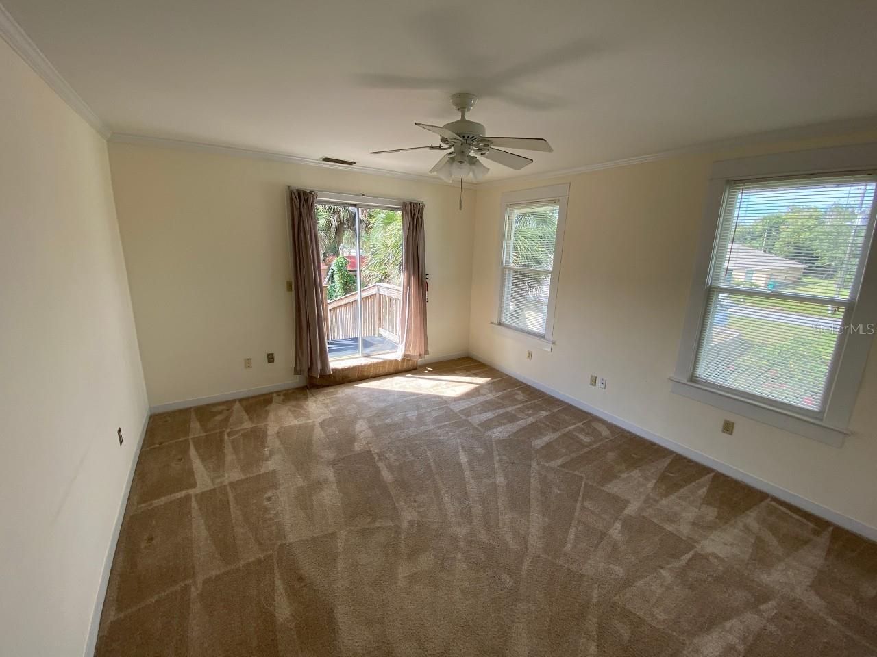 Image 4 of 11 For 902 Grove Street 2